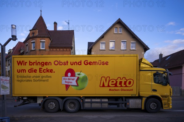 Truck, delivery van, NETTO, brand discount, logo, Feuerbach district, Stuttgart, Baden-Württemberg,