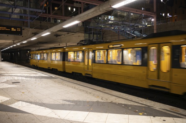 Underground subway, train, tram, U14, SSB, Stuttgart trams, yellow, movement effect, platform,