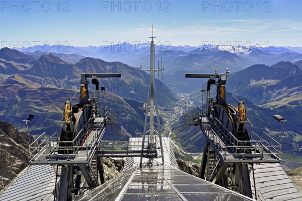 Pointe Helbronner cable car mountain station, Chamonix-Mont-Blanc, Haute-Savoie, Italian watershed,