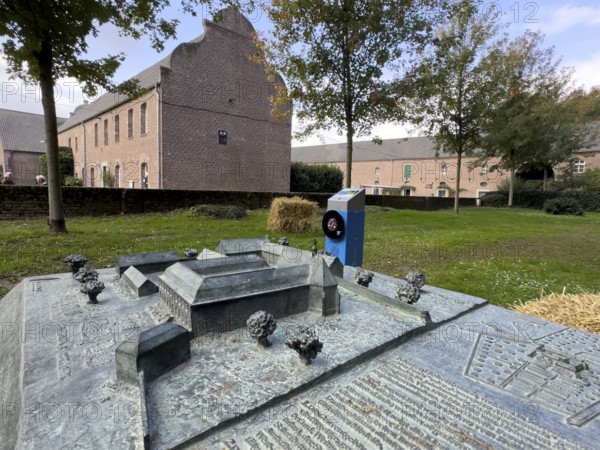 In the foreground model of the former Hohenbusch monastery destroyed during secularization at the