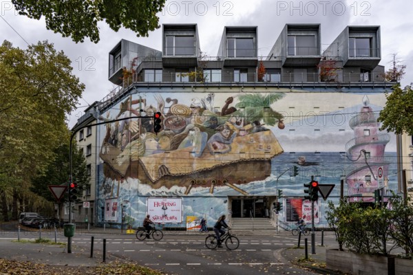 The Bilker Bunker, former air raid shelter from 1944, is a listed building, used as a cultural