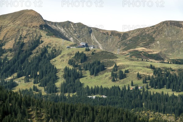 View of Fellhorn with Fellhornbahn station Schlappoldkopf, Oberstdorf, Oberallgäu, Allgäu, Bavaria