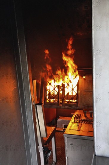 Stuttgart Airport Fire Department is practicing emergencies on a state-of-the-art simulator.