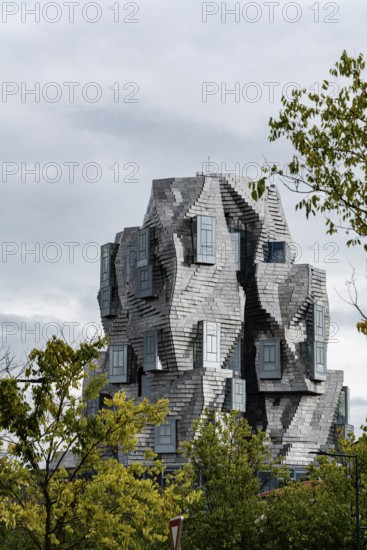 Luma, 56 m high irregular tower designed by Frank Gehry, Deconstructivist style tower, Arles,