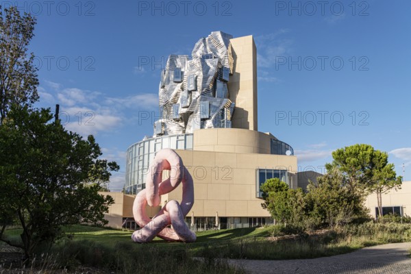 Luma, 56 m high irregular tower designed by Frank Gehry, tower in the style of Deconstructionism,