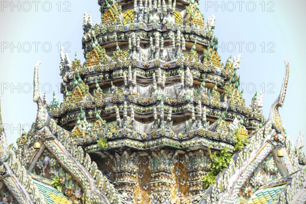 Central Prang at Wat Arun Rajwararam (Temple of Dawn), a Thai Buddhist temple on the west bank of