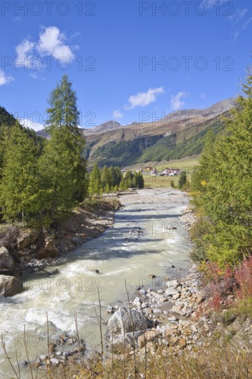 The Karlinbach is fed from the meltwater of glaciers and flows through the Vallelunga Valley in