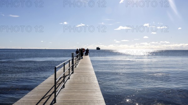 Jetty on the south beach in sunny autumn weather, Fehmarn island, 18.10.2025, Fehmarn,