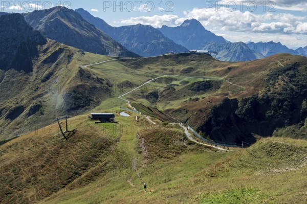 View from Fellhorn to mountains of the Allgäu Alps, behind Kanzelwand-Bahn mountain station, Großer
