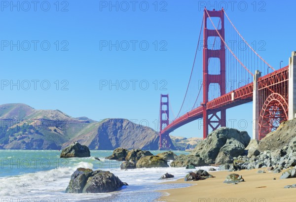 View of Golden Gate Bridge from Bakery beach, San Francisco, California, USA