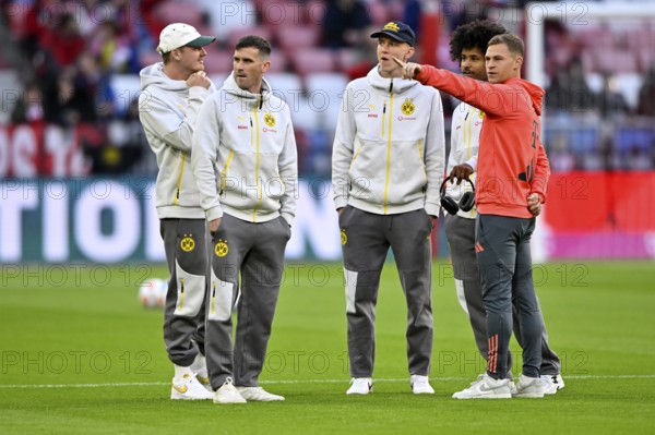 Joshua Kimmich FC Bayern Munich FCB (06) gesture gesture shows Karim Adeyemi Borussia Dortmund BVB