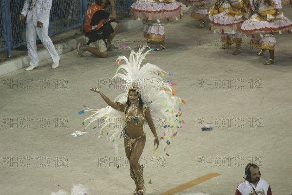 Juliane Almeida, Queen of the Battery, Carnival 2009, School of Samba Viradouro, Rio de Janeiro,