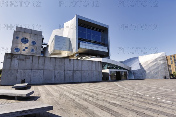 Concert hall und Musikkens Hus, Haus der Musikkens Plads, square, architect Coop Himmelblau, modern