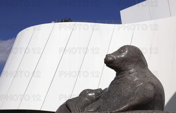 Seal, statue in front of the Ozeaneum, Stralsund Maritime Museum, Museum of Oceanography and
