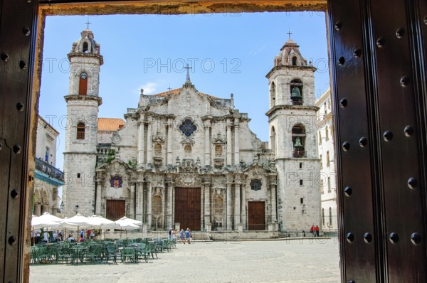 View from through portal Entrance of Museo de Arte Colonial Casa de Don Luis Chacón across Plaza de