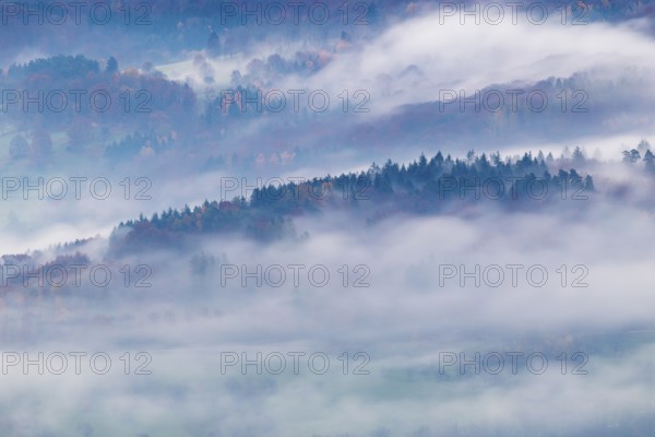 Inversion weather, fog, dawn, autumn, view from Breitenstein in Mischwald, Ochsenwang, Swabian