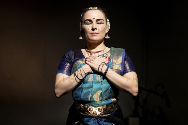 Eva Isolde Balzer, dancer, Hope in Resonance, Carnatic Music and Bharatanatyam Fundrising Evening