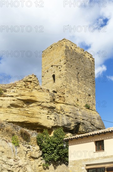 Tower of ruined castle, medieval village of Luesia, Cinco Villas, Zaragoza province, Aragon, Spain