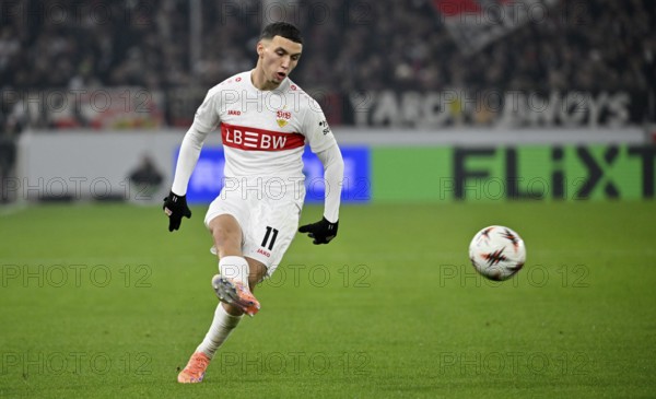 Bilal El Khannouss VfB Stuttgart (11) Ball action Europa League, MHPArena, MHP Arena Stuttgart,