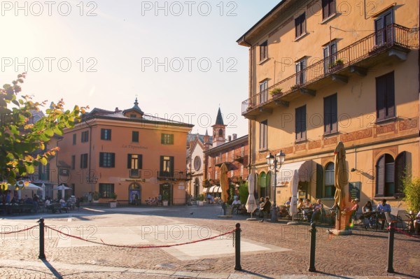 Menaggio, beautiful tourist town on the western shore of Lake Como, Piazza Garibaldi, Como