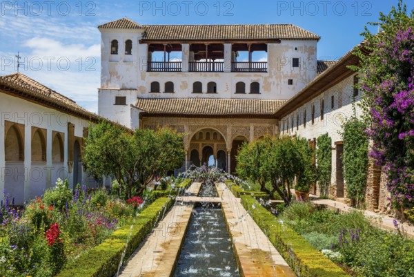 Irrigation Canal Courtyard, Patio de la Acequia, Generalife, Summer Palace of the Moorish Rulers,