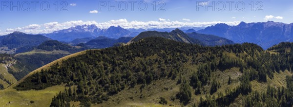 View from Hoher Zinken with Großes Radl and Dachstein, Postalm, Osterhorn Group, Salzkammergut,