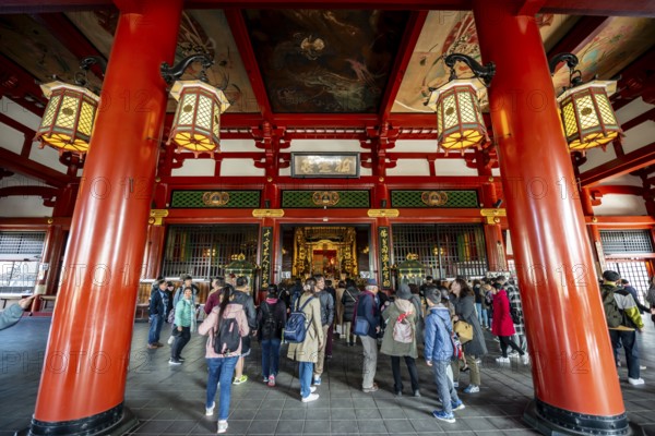 Interior view, Buddhist temple complex, main hall, Asakusa shrine or Senso-ji temple, Asakusa,