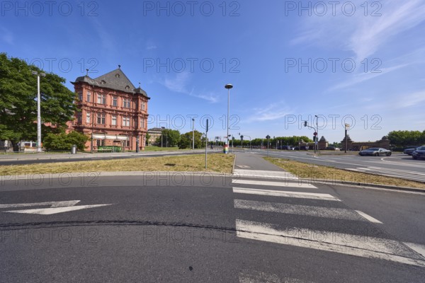 Electoral Palace, historic building, German Renaissance style, pedestrian crossing, roads, zebra