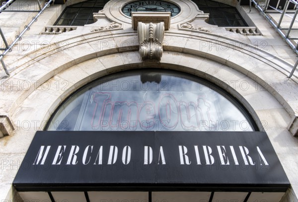 The Mercadeo da Ribeira, also known as TimeOut Market, is the best address for Portuguese