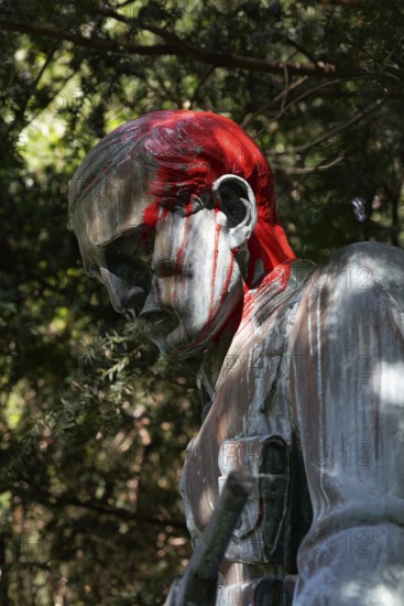 Colonial War Memorial, head sprayed with red paint, in commemoration of the Herero and Nama