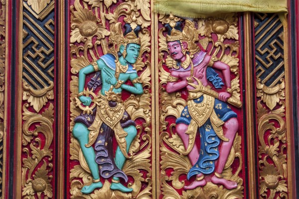 Colourful wood carving temple door in Hindu temple complex Pura Ulun Danu Bratan, Candi Kuning,