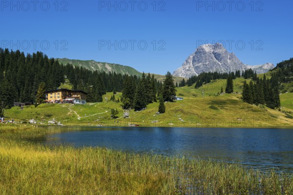 Berglandschaft und Berggasthof, Körbersee, Widderstein, Warth, Bregenzerwald, Vorarlberg, Alps,
