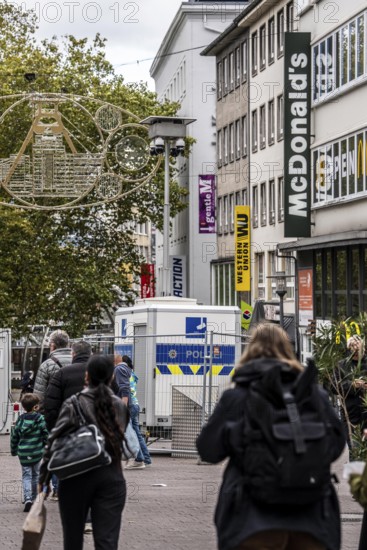 Police video surveillance at the Porsche pulpit, in front of the market church in downtown Essen,