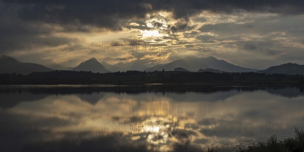 Sunset, Hopfensee, Hopfen am See, near Füssen, Ostallgäu, Allgäu, Bavaria, Germany