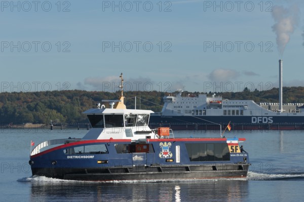 State capital Kiel, Kiel Fjord, liner, conveyor steamer, DFDS Regina Seways ferry to Klaipeda,