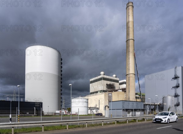 Stadtwerke Düsseldorf district heating storage plant, at the Lausward CHP plant, with a volume of