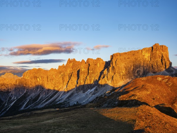 Cima D'Ambrizzola massif in the evening light, Alpenglühen, Passo di Giau, Giau Pass, Dolomites,