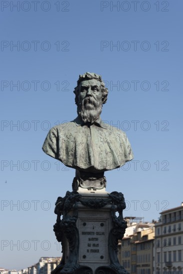 Bronze bust of artist and goldsmith Benvenuto Cellini on the Ponte Vecchio in Florence, Tuscany,