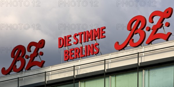Neon sign for the tabloid B. Z. The voice of Berlin at the Europa-Center, Charlottenburg, Berlin,