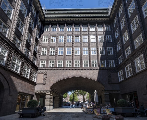 Chile House, former office building, courtyard, brick expressionism, architect Fritz Höger, UNESCO
