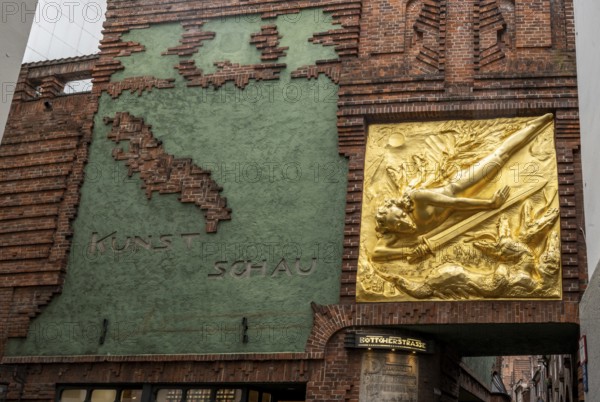 Entrance to Böttcherstraße, golden relief, façade relief The Light Bringer by Roland Hötger, Old