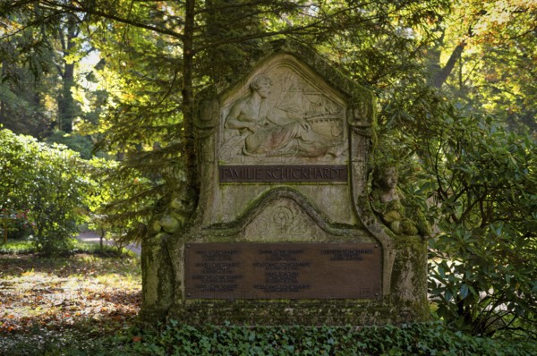 Gravesite, Gravestone, Grave of the Schickardt family, Forest cemetery, Autumn, autumnal, Ivy,