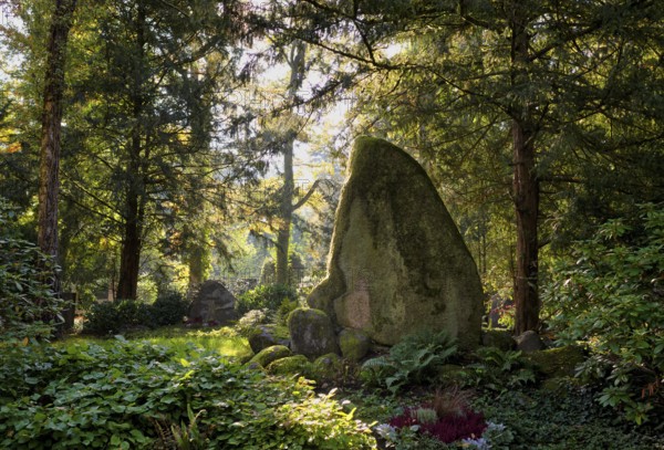 Gravesite, Tomb, Grave of the family entrepreneur Robert Bosch, Margarete Bosch-Woerz,