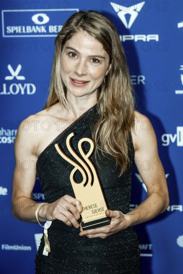 Lea Ruckpaul, winner of the Therese Giehse Award at the German Acting Award ceremony at the