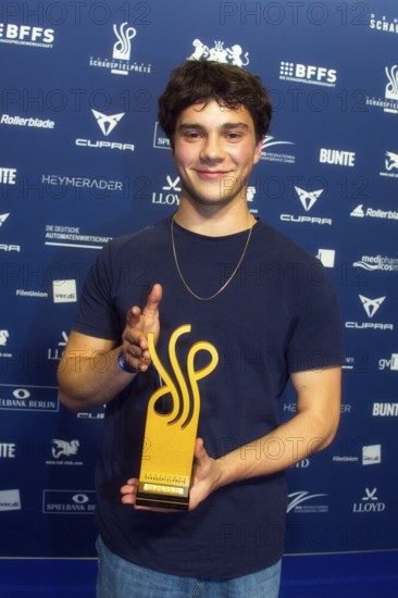 Carlo Krammling - Best Young Actor Award, DEUTSCHER SCHAUSPIELPREIS 2025, Red Carpet at PULLMAN