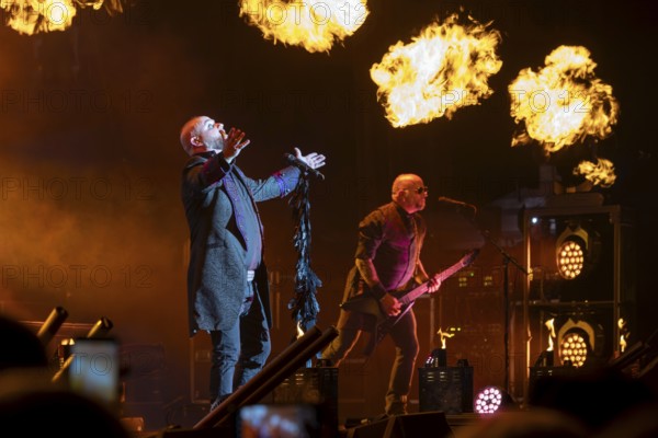 Martin Engler, Singer, Mono Inc., Dark-Rock Band, D, live on Live 2025 Tour at Columbiahalle Berlin
