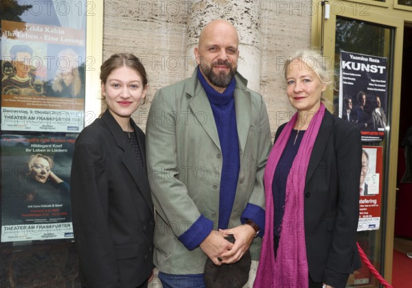 Johanna Marie Bourgeois, Tibor Locher and Irene Christ at the annual press conference for the