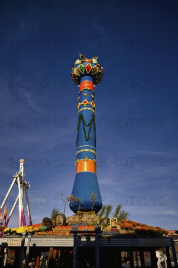 Fruit column, landmark, Cannstatter Wasen, funfair, carnival, spring festival, folk festival, Bad