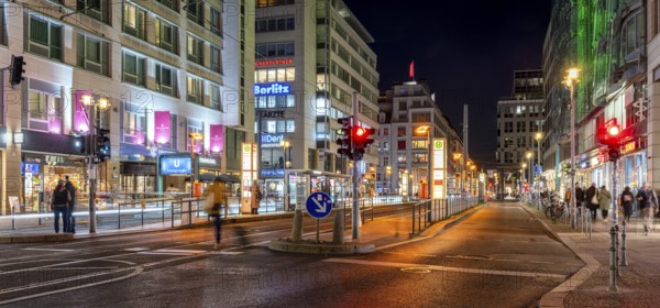 Night shot of Friedrichstraße at the railway station with a view of the tram stop and the