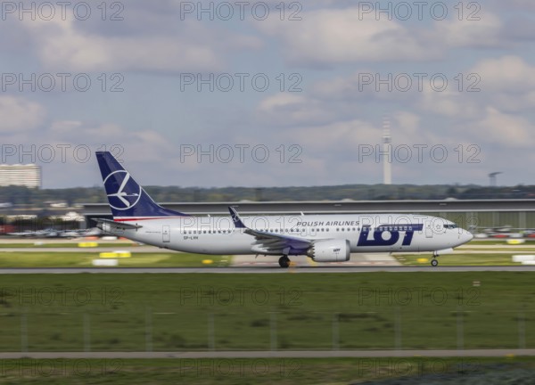 Flight operations at Stuttgart Airport. Aircraft on landing. Aircraft registration: SP-LVH, LOT